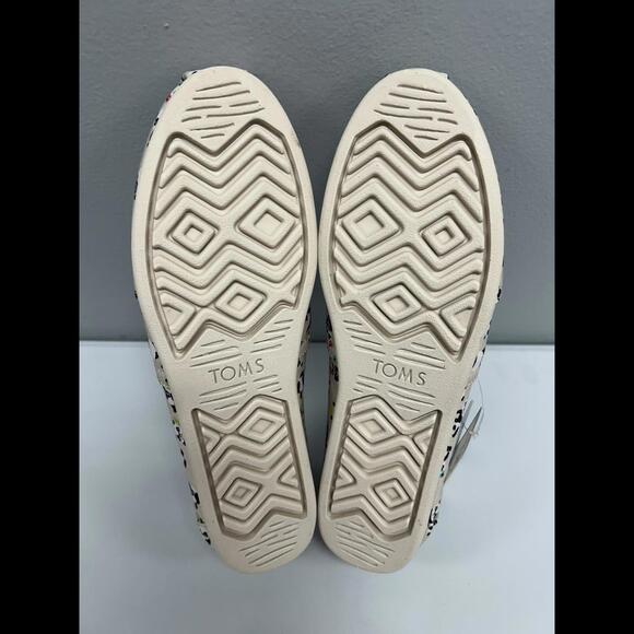 TOMS Panda Print Slip-On Shoes - Picture 9 of 9